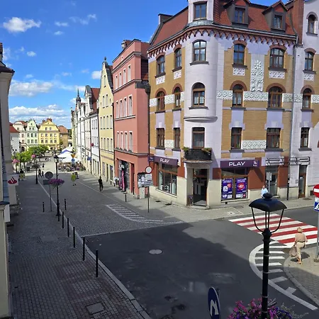 Апартаменти Boleslawiec City Apartment